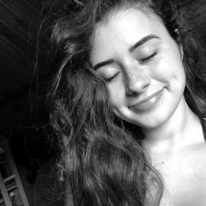 Meet your Posher, Lily